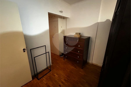 Apartamento à venda com 3 quartos, sendo 1 suíte, no Centro, Ribeirão Preto, SP