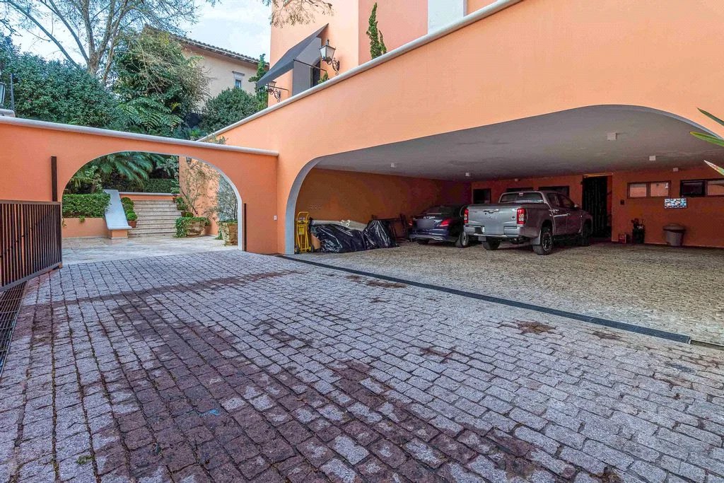 Sobrado à venda com 4 suítes em Jardim Guedala, São Paulo, SP