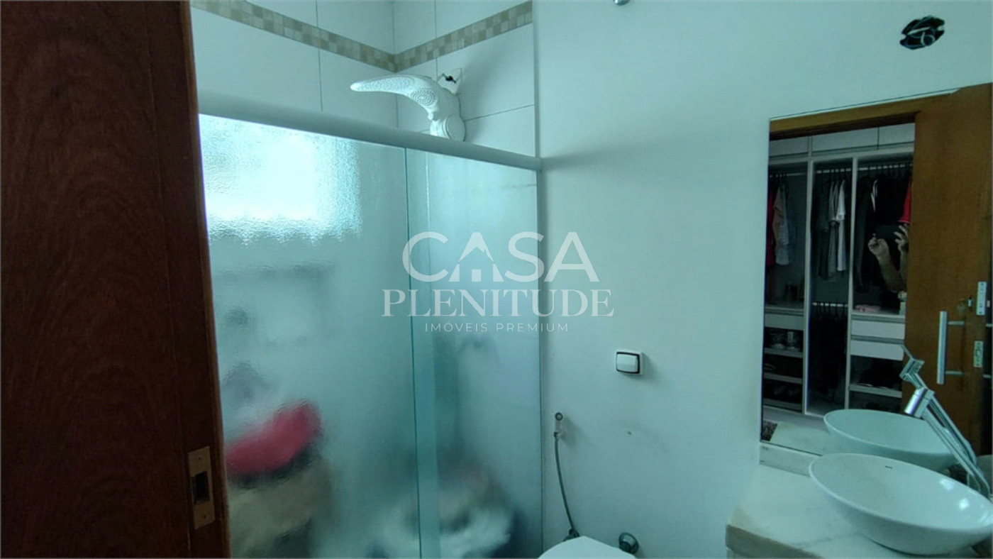Casa em condomínio à venda com 3 quartos, sendo 1 suíte, em Iporanga, Sorocaba, SP