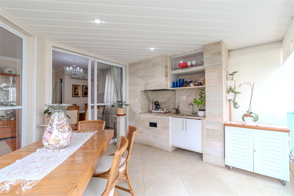 Apartamento à venda com 3 suítes em Vila Mascote, São Paulo, SP