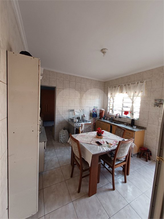Casa à venda com 3 quartos, sendo 1 suíte,  em Jardim Santa Mônica, São Paulo, SP