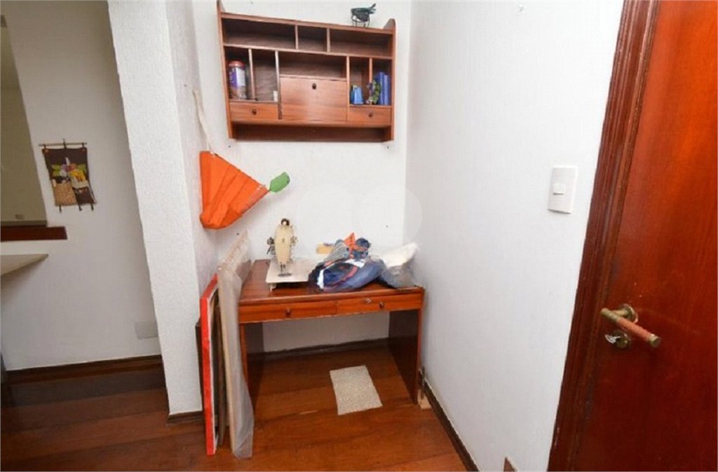 Casa à venda com 5 quartos, sendo 2 suítes, em Vila Galvão, Guarulhos, SP