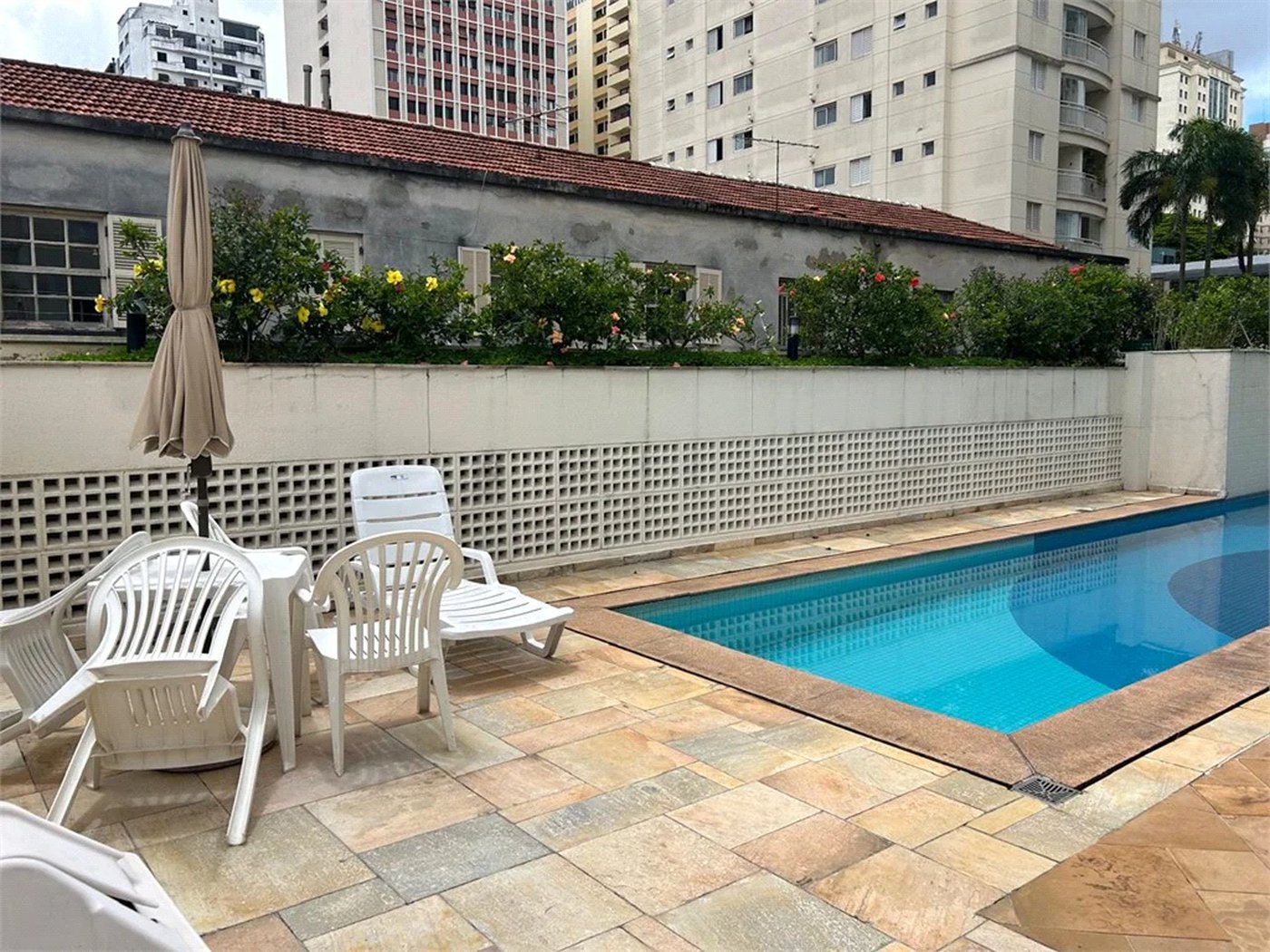 Apartamento para alugar com 3 quartos, sendo 1 suíte, em Pinheiros, São Paulo, SP