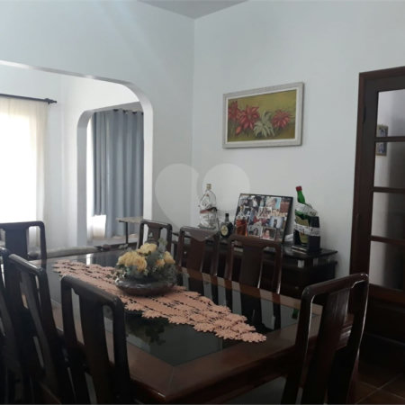 Casa à venda ou para alugar com 3 quartos, sendo 1 suíte, em Jardim Maria Trindade, São Roque, SP