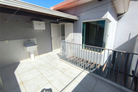Casa à venda com 3 quartos, sendo 2 suítes, em Vila Carolina, Itapetininga, SP