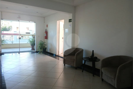 Apartamento à venda com 3 quartos, sendo 1 suíte,  em Jardim Brasil, São Roque, SP