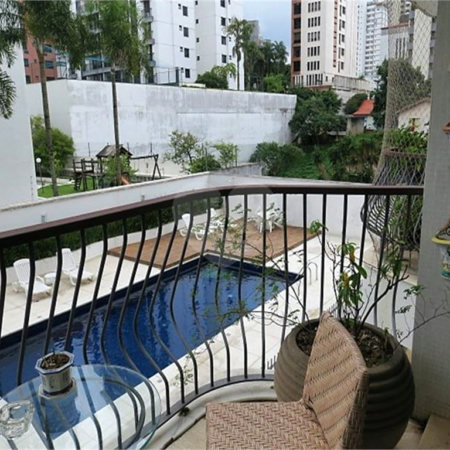 Apartamento à venda com 3 quartos, sendo 1 suíte,  em Real Parque, São Paulo, SP