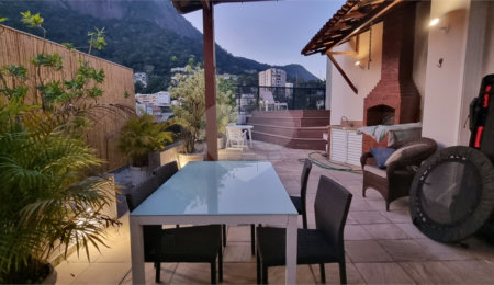 Cobertura à venda com 3 quartos, sendo 2 suítes,  em Lagoa, Rio de Janeiro, RJ