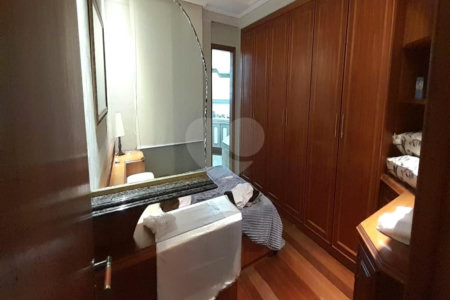 Apartamento à venda com 3 suítes em Baeta Neves, São Bernardo do Campo, SP