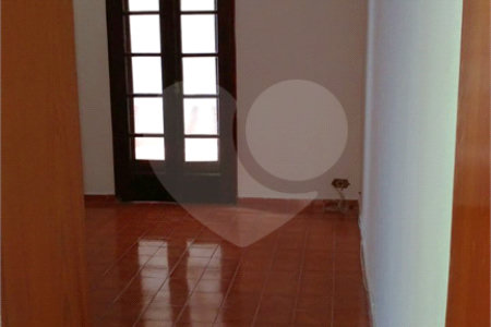 Casa à venda com 3 quartos, sendo 2 suítes, em Brooklin Paulista, São Paulo, SP