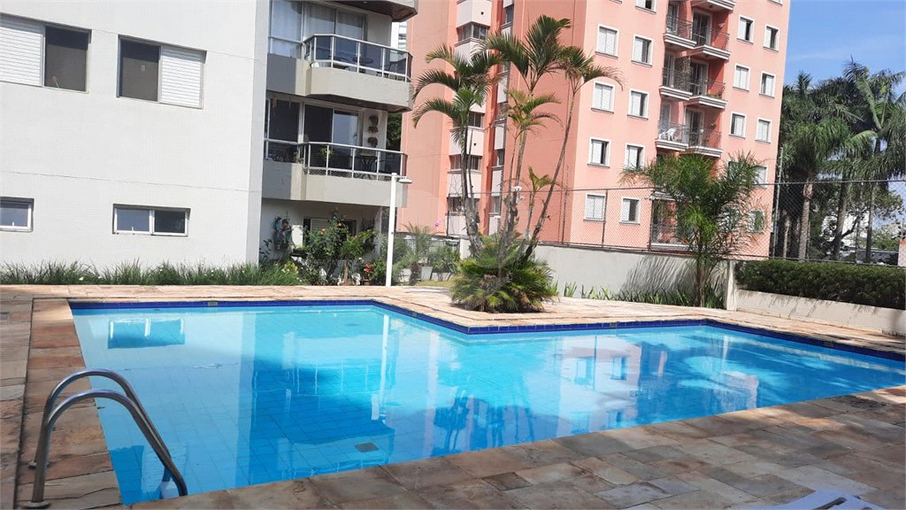 Apartamento à venda com 3 quartos, sendo 1 suíte, em Jardim Marajoara, São Paulo, SP