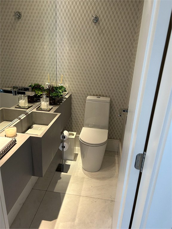 Apartamento à venda ou para alugar com 2 suítes em Água Branca, São Paulo, SP