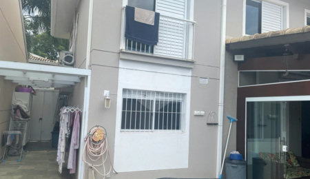 Casa à venda com 4 quartos, sendo 3 suítes,  no condomínio The House, São Paulo - SP