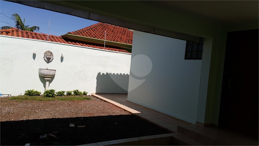 Casa térrea na Vila Costa do Sol