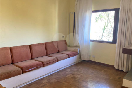 Sobrado para alugar com 4 quartos, sendo 2 suítes, em Alto da Boa Vista, São Paulo, SP