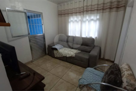 Casa à venda com 3 quartos em Jardim São Jorge, São Paulo, SP