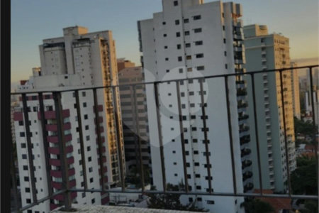 Apartamento à venda com 3 quartos, sendo 1 suíte, em Vila Mariana, São Paulo, SP