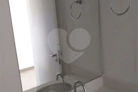 Apartamento à venda com 2 suítes em Lapa, São Paulo, SP