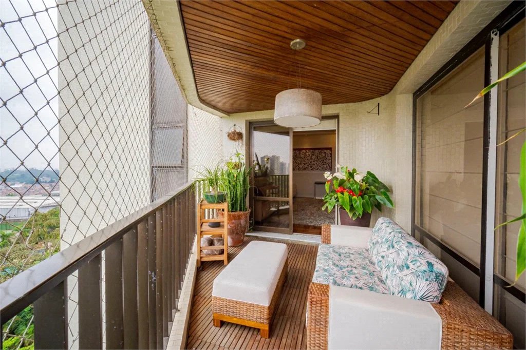 Apartamento à venda com 4 quartos, sendo 2 suítes, em Vila Suzana, São Paulo, SP