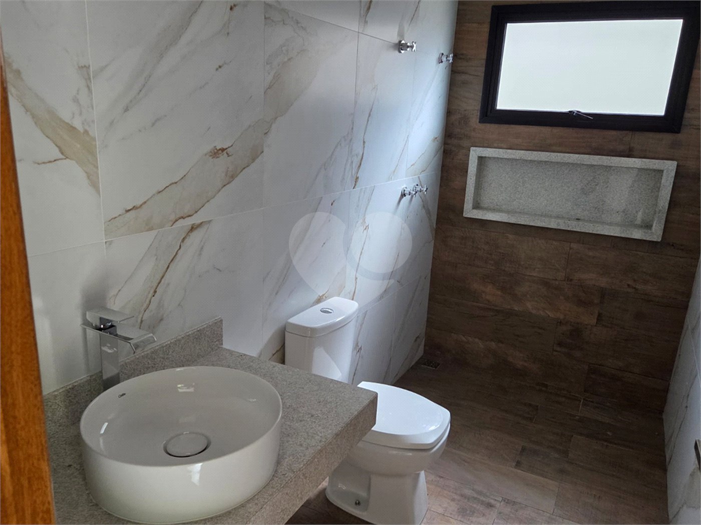 Casa à venda com 4 suítes em Loteamento Residencial Boa Vista, Atibaia, SP