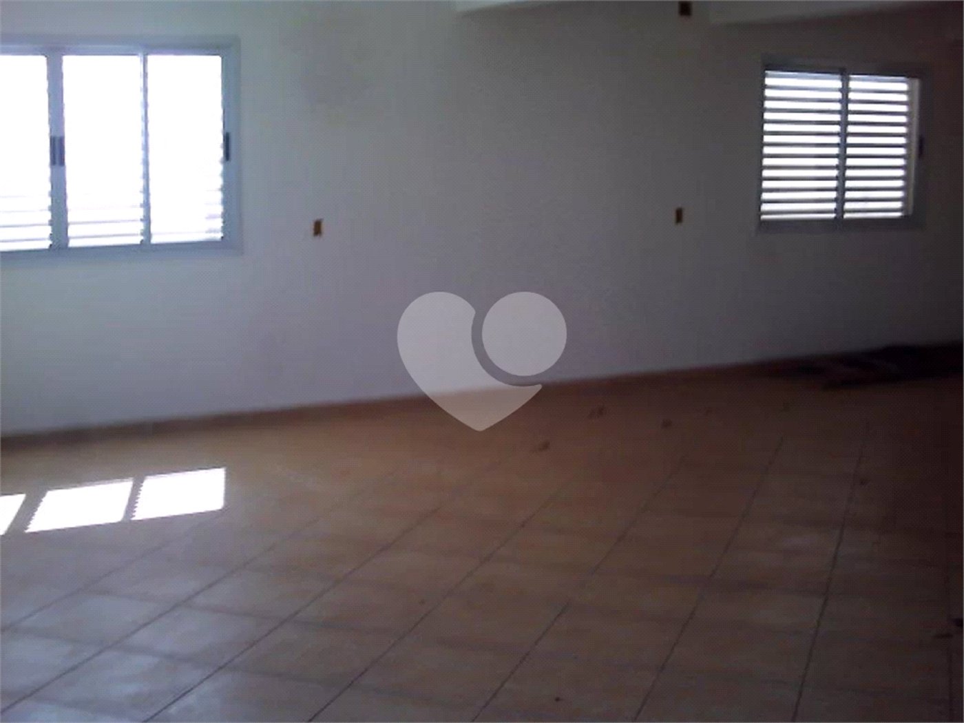 Sobrado à venda com 3 quartos, sendo 1 suíte, em Tremembé, São Paulo, SP