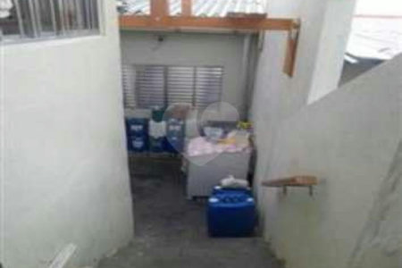 Casa à venda com 2 quartos, sendo 1 suíte, no condomínio Travessa Carmem Lúcia Carneiro,88, São Paulo - SP