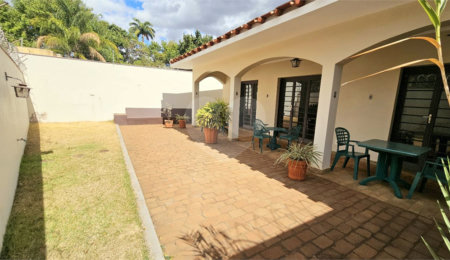 Sobrado à venda com 3 quartos, sendo 1 suíte,  em Jardim Sumaré, Ribeirão Preto, SP