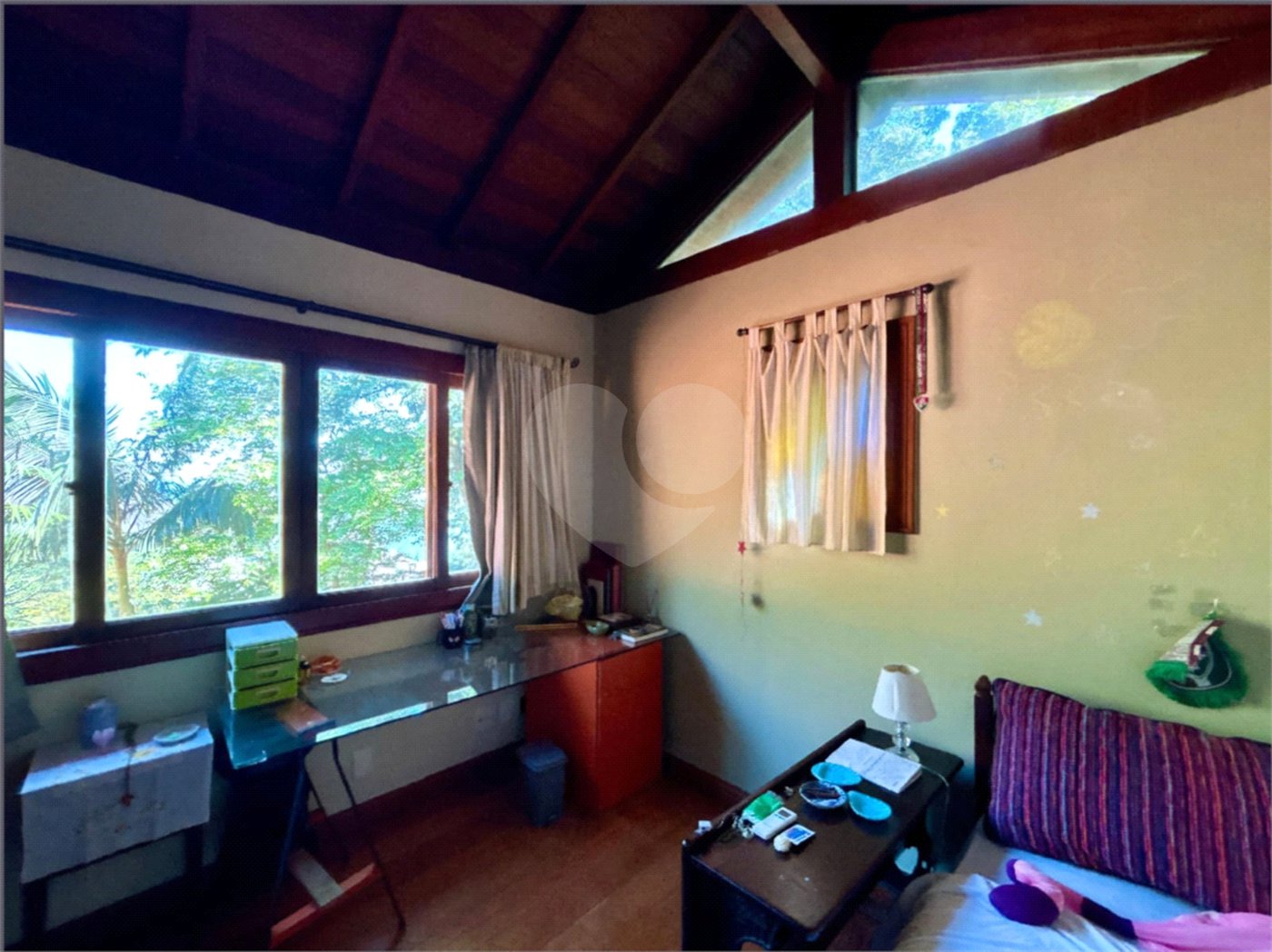Casa à venda com 4 quartos, sendo 1 suíte, em Lagoa, Rio de Janeiro, RJ