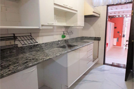 Casa à venda com 3 quartos, sendo 1 suíte, em Chácara Santo Antônio (zona Sul), São Paulo, SP