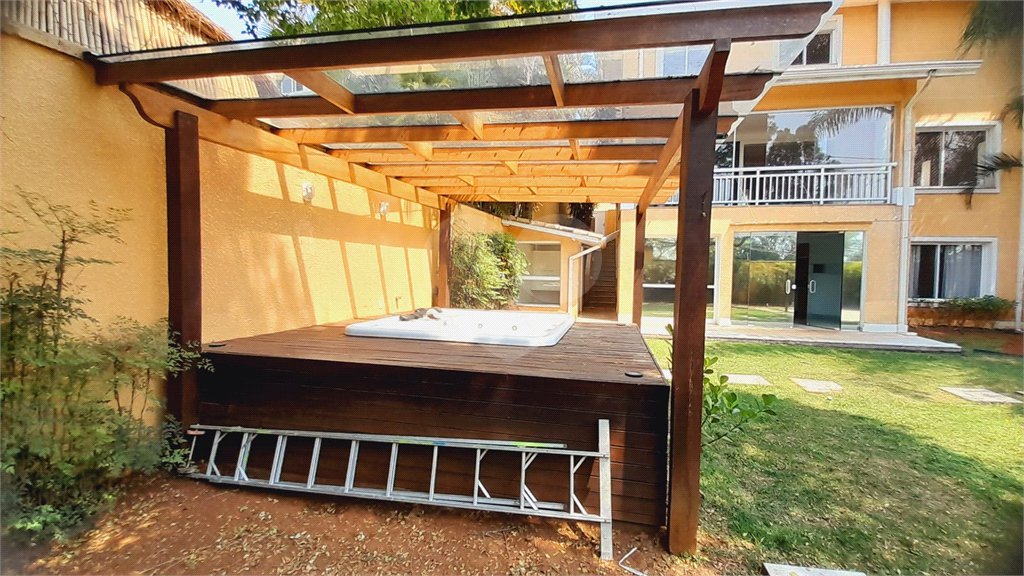Casa à venda com 3 suítes em Bosque do Vianna, Cotia, SP