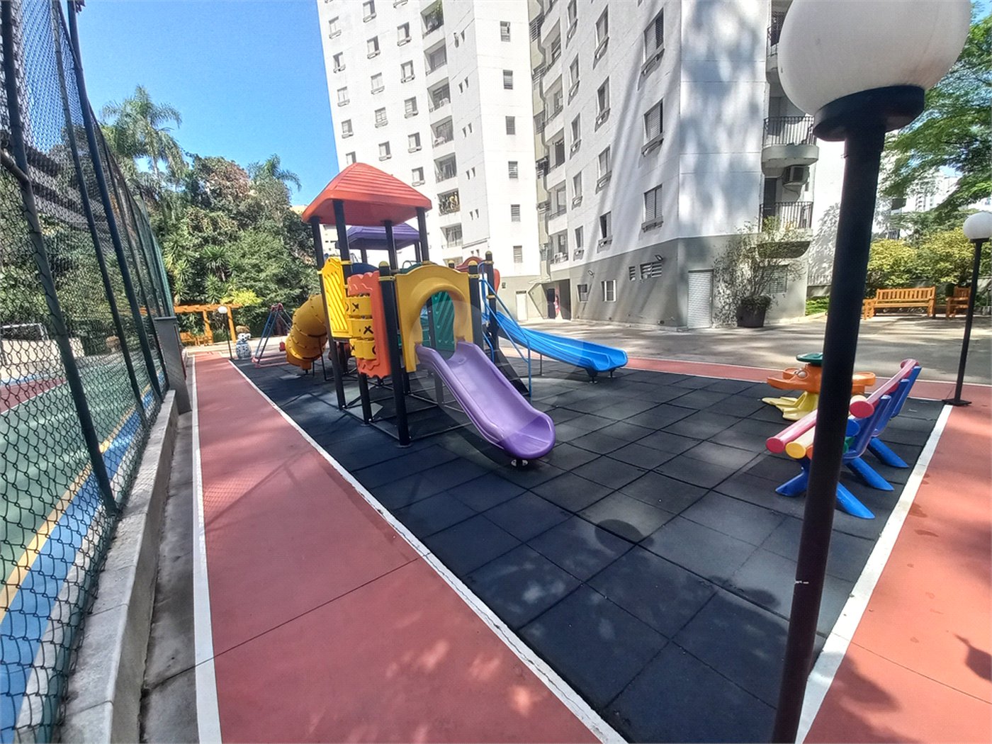 Apartamento à venda com 3 quartos, sendo 1 suíte, em Vila Andrade, São Paulo, SP
