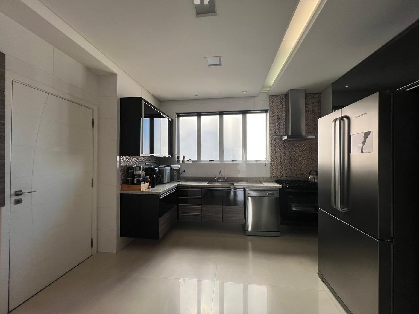 Apartamento com 3 dormitórios à venda, 204 m² por R$ 2.700.000,00 - Boqueirão - Santos/SP