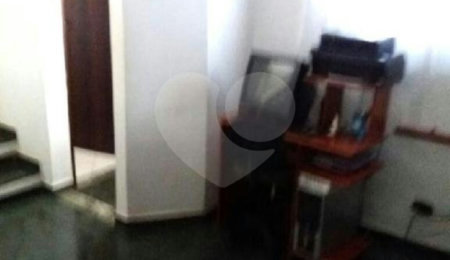 Sobrado à venda com 3 quartos, sendo 1 suíte,  em Jardim do Papai, Guarulhos, SP