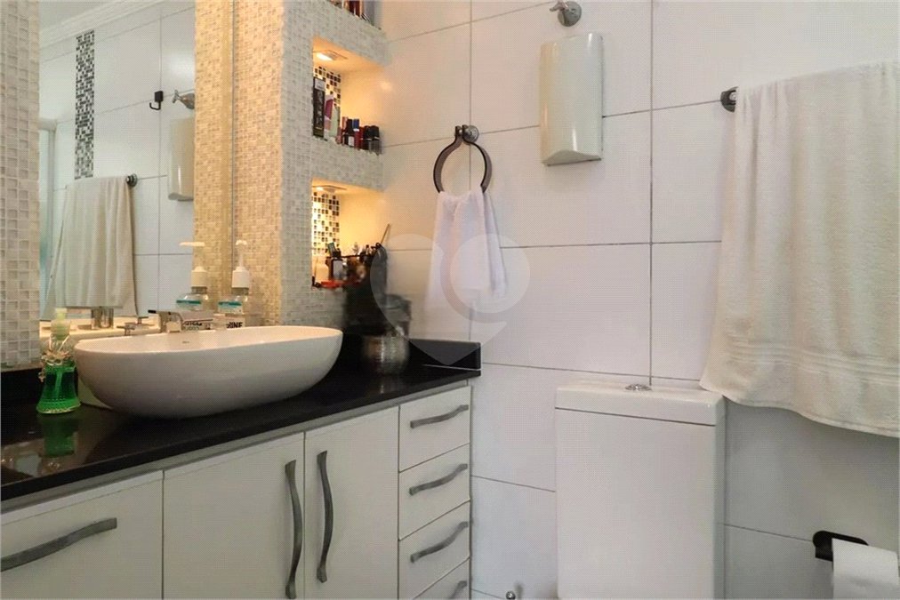 Apartamento à venda ou para alugar com 3 quartos, sendo 1 suíte, em Vila Madalena, São Paulo, SP