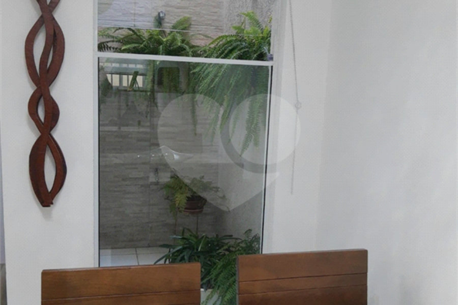 Casa à venda com 2 suítes em Santana, São Paulo, SP