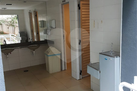 Apartamento à venda com 3 suítes em Jardim Londrina, São Paulo, SP