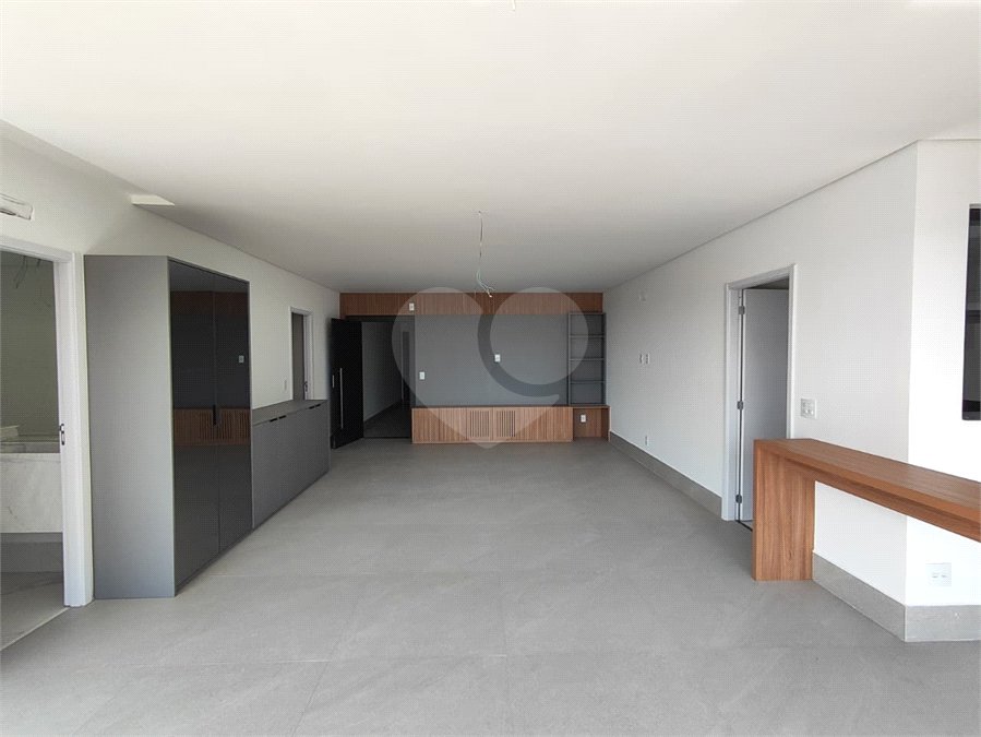 Apartamento à venda com 3 suítes em Vila Castelo Branco, Indaiatuba, SP