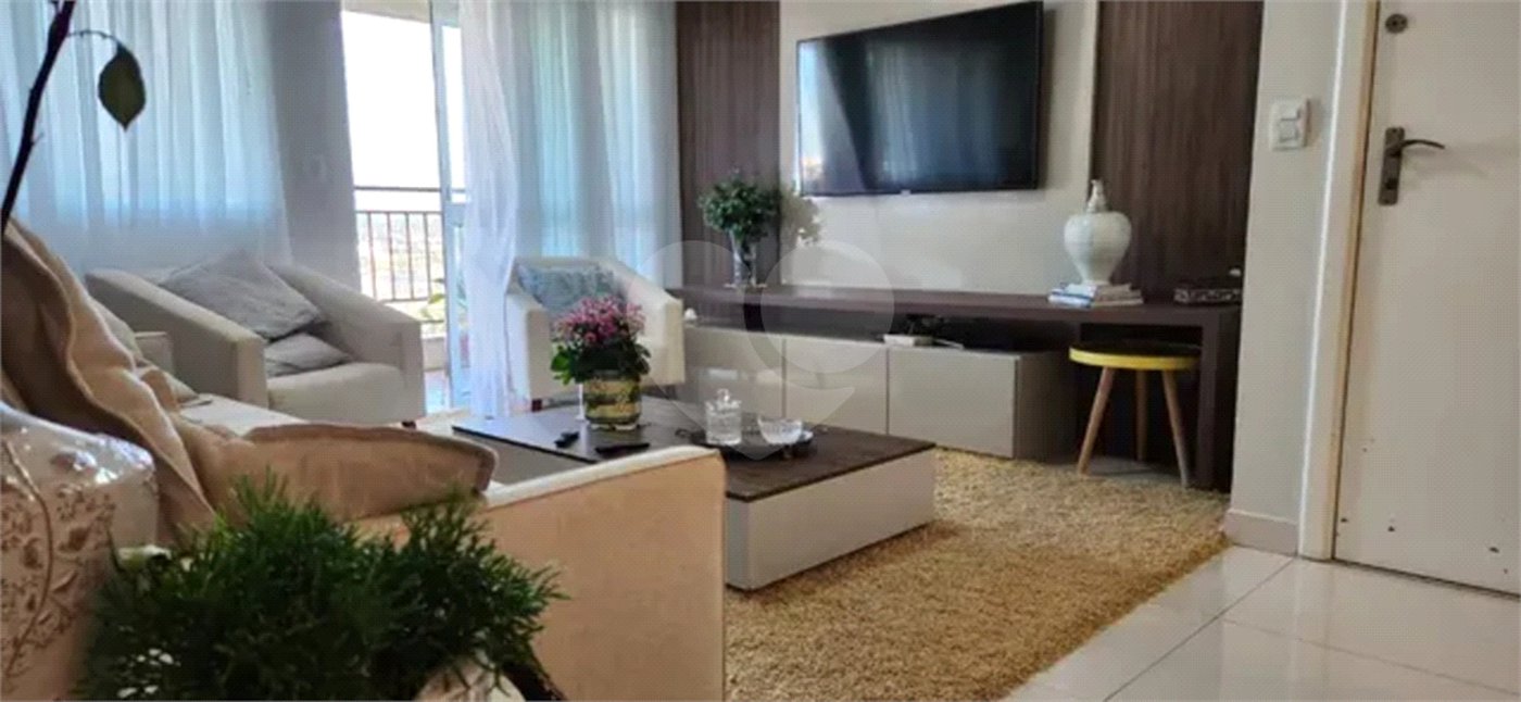 Apartamento à venda com 4 quartos, sendo 2 suítes,  em Vila Ema, São José dos Campos, SP