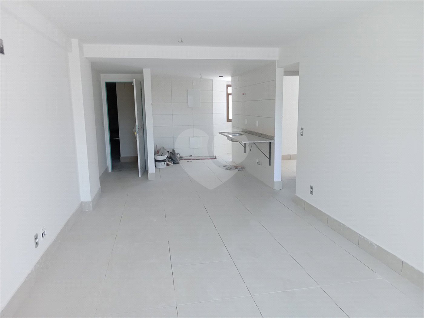 Apartamento à venda com 2 quartos, sendo 1 suíte,  em Tijuca, Rio de Janeiro, RJ