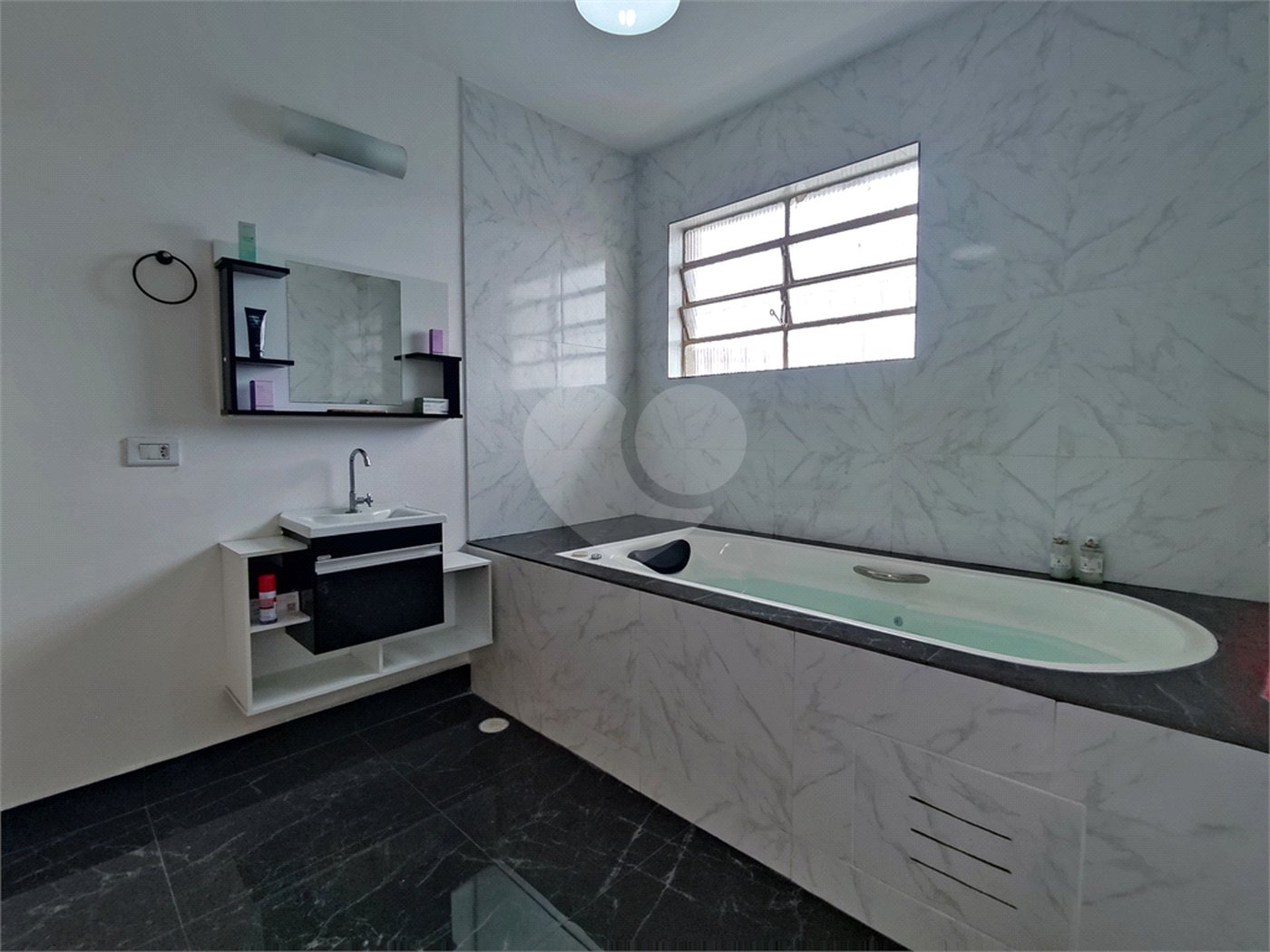 Casa à venda com 2 suítes em Jabaquara, São Paulo, SP