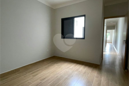 Casa de Vila à venda com 2 quartos, sendo 1 suíte,  em Cajuru do Sul, Sorocaba, SP
