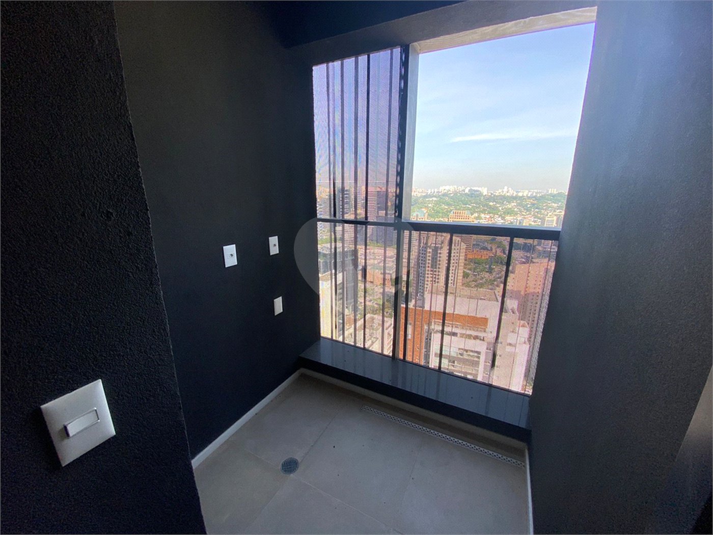 Apartamento à venda com 3 suítes em Jardim das Acácias, São Paulo, SP