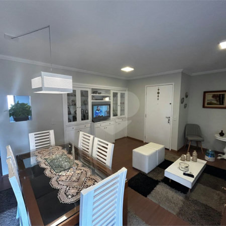 Apartamento à venda com 3 quartos, sendo 1 suíte,  em Vila Andrade, São Paulo, SP