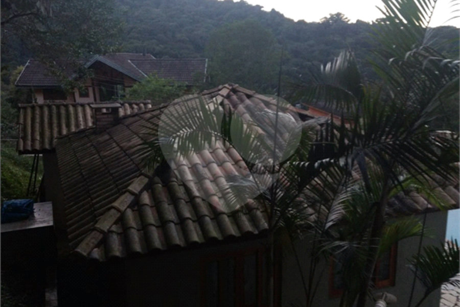 Casa à venda com 3 suítes no condomínio Alpes da Cantareira, Mairiporã - SP