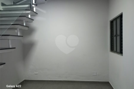 Sobrado à venda com 3 quartos, sendo 1 suíte, em Guaiaúna, São Paulo, SP