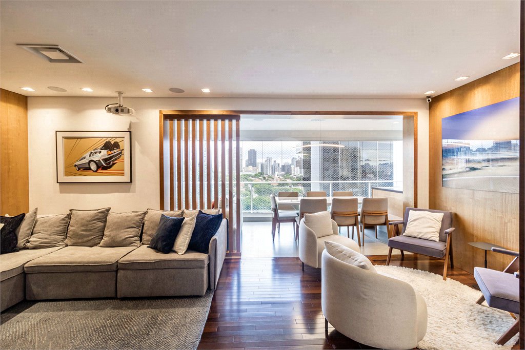 Apartamento à venda com 3 suítes em Brooklin, São Paulo, SP