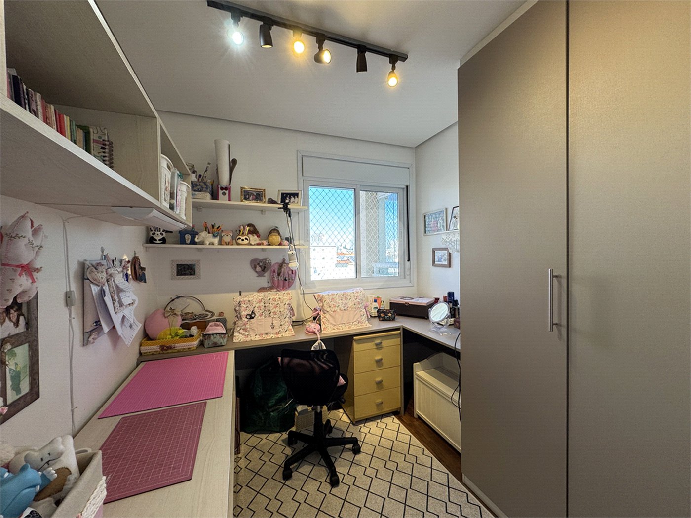 Apartamento à venda com 3 quartos, sendo 1 suíte, em Chora Menino, São Paulo, SP