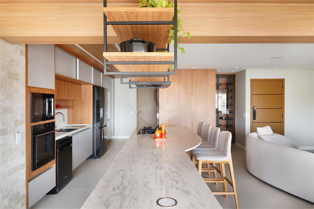Apartamento à venda com 3 suítes em Indianópolis, São Paulo, SP