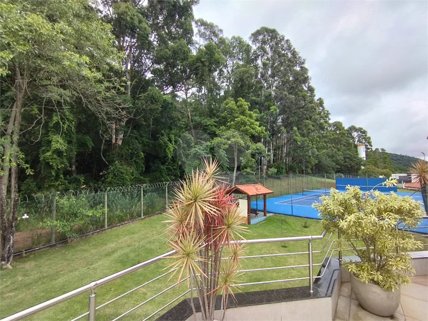 Casa à venda com 5 quartos, sendo 3 suítes, no condomínio Ibiaram 1, Itupeva - SP
