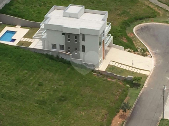 Casa à venda com 4 suítes no condomínio Santa Maria, Cotia - SP